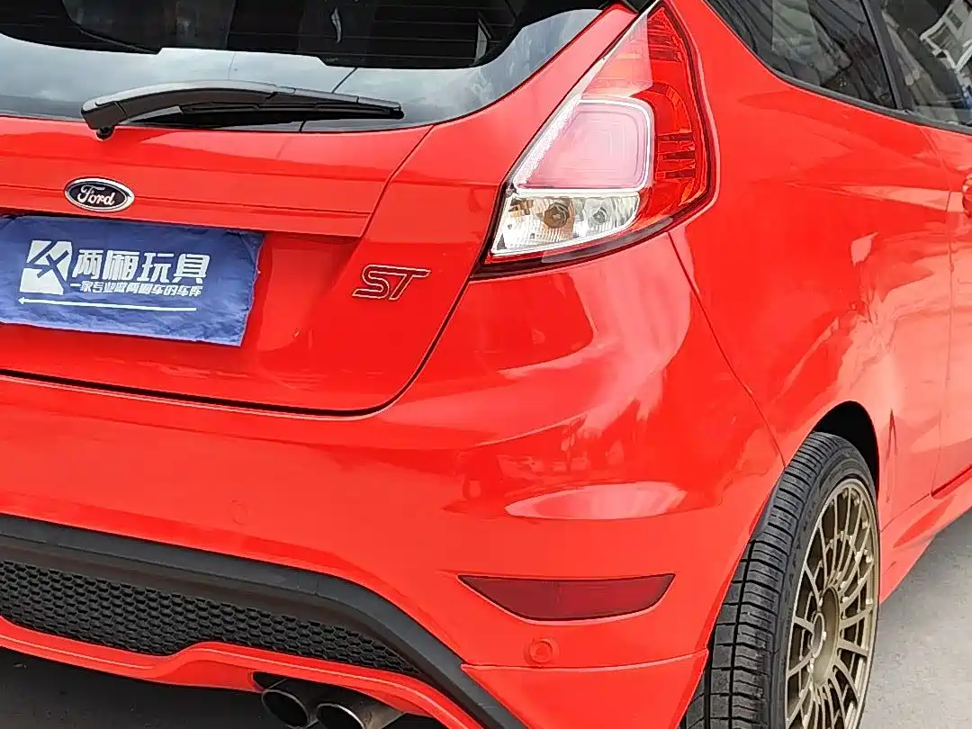 Ford Fiesta (Import) 2013 2013 1.6T ST