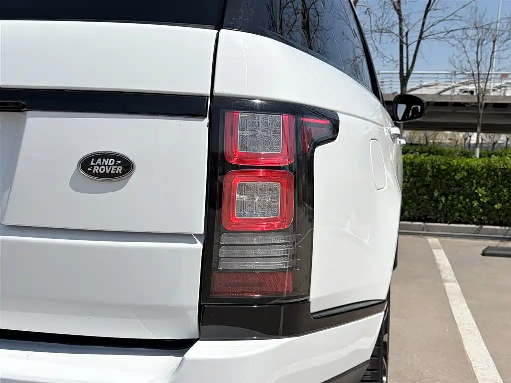 Land Rover Range Rover 2014 3.0 SC V6 Vogue SE фото 20