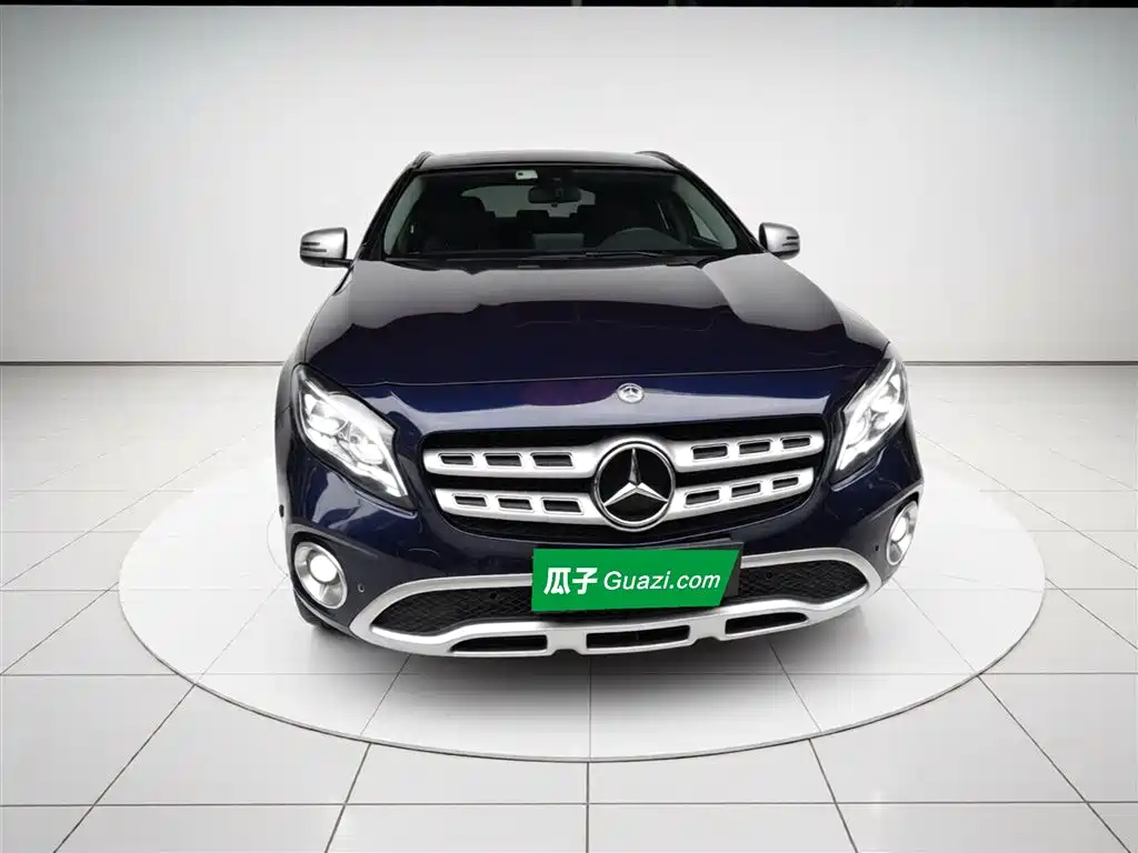 Mercedes-Benz GLA 2017 GLA 220 4MATIC Fashion фото 3