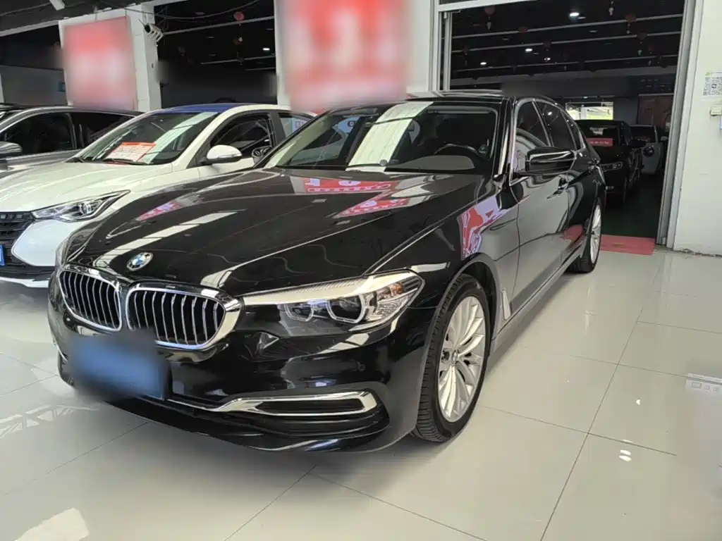 صورة 2 - BMW 5 Series