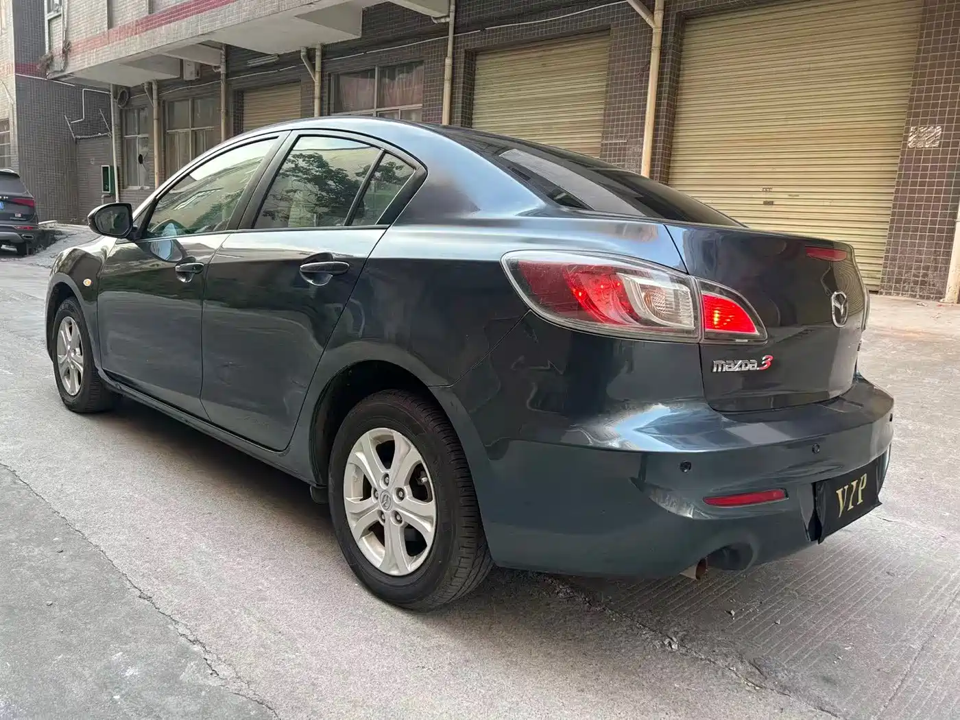 Mazda Mazda3 Axela 2012 2011 Sedan 1.6L Automatic Comfort