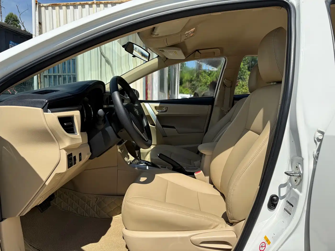Toyota Corolla 2017 1.2T CVT GL фото 4