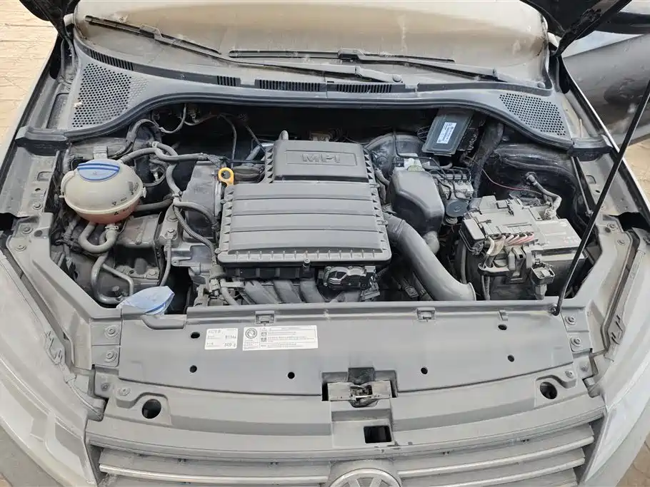 Volkswagen Santana 2016 1.4L Manual Trend Edition фото 10