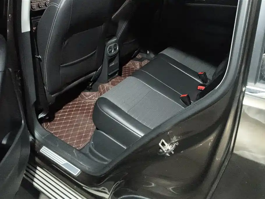 Volkswagen Tiguan 2016 Model 300TSI Automatic 4WD Trend Vision Edition фото 11