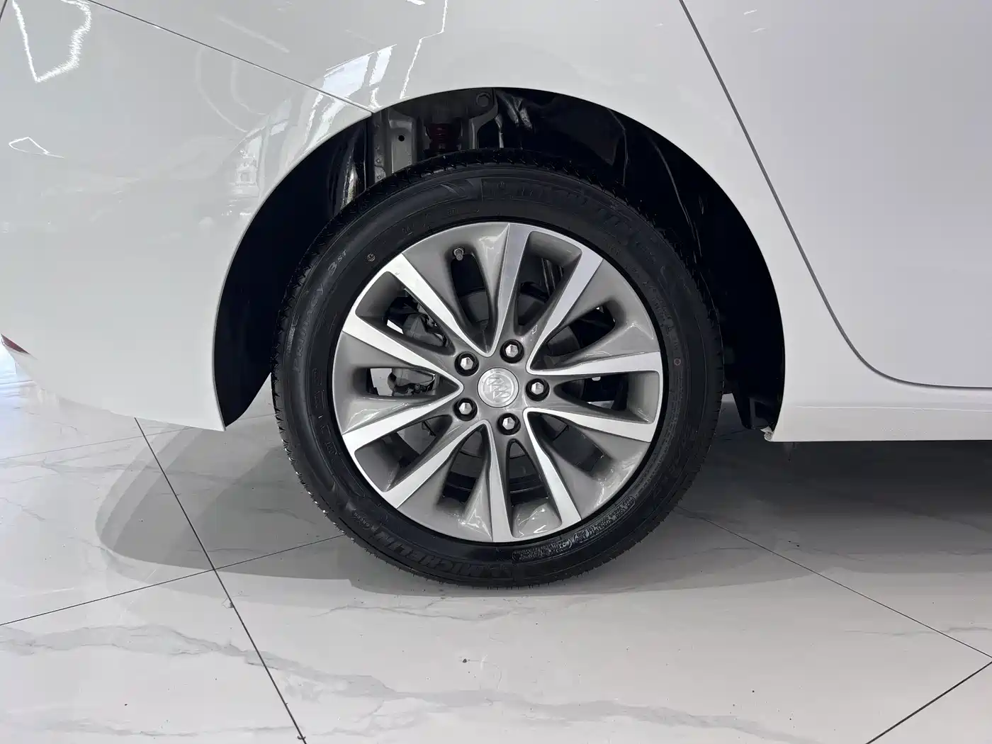 Buick GL6 2023 2021 323T Mild Hybrid Connected Luxury