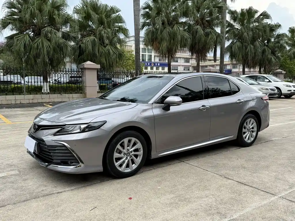 Toyota Camry 2023 2.0G Luxury Edition