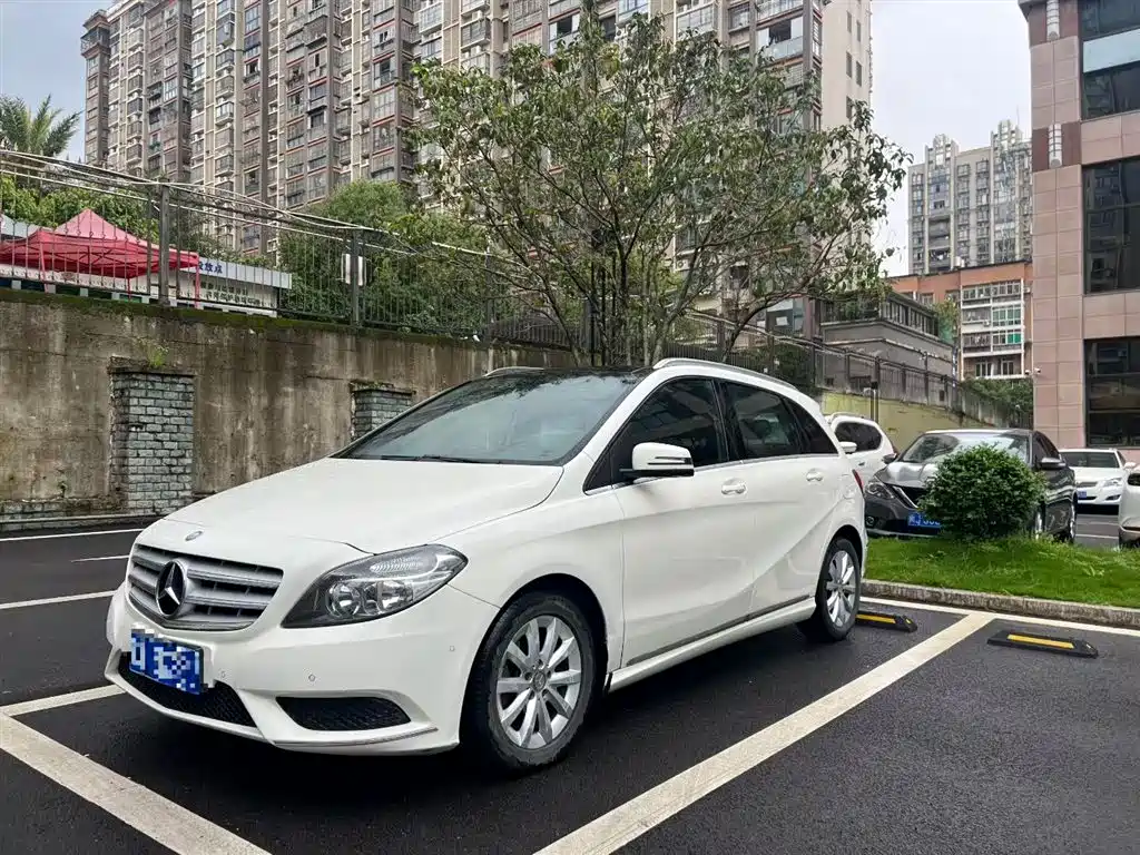 Mercedes-Benz B-Class 2012 B 180
