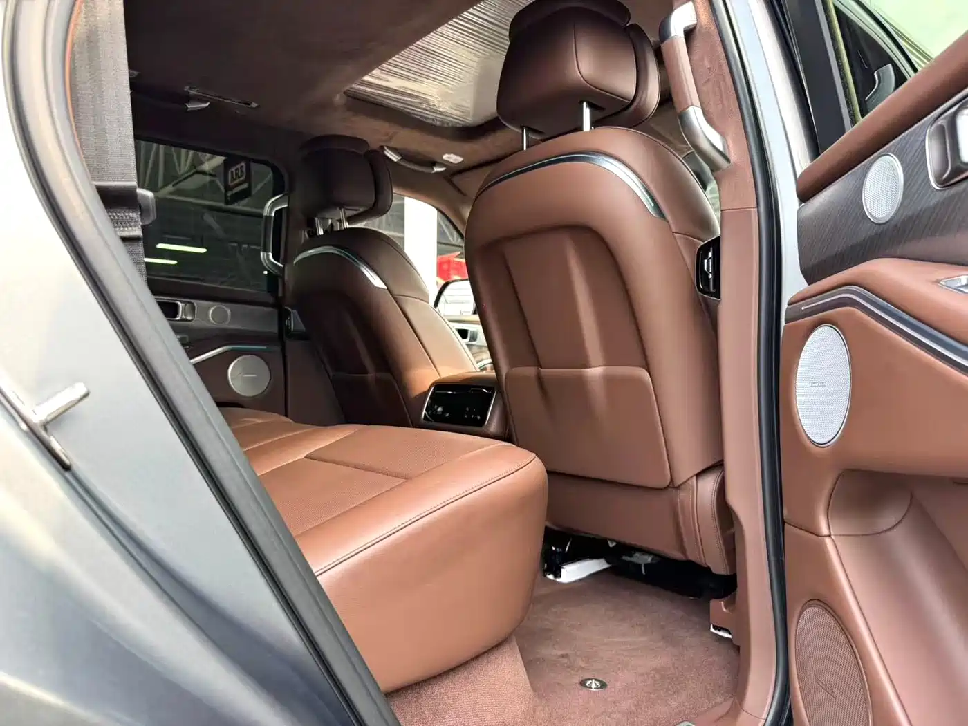 TANK TANK 700 NEW ENERGY