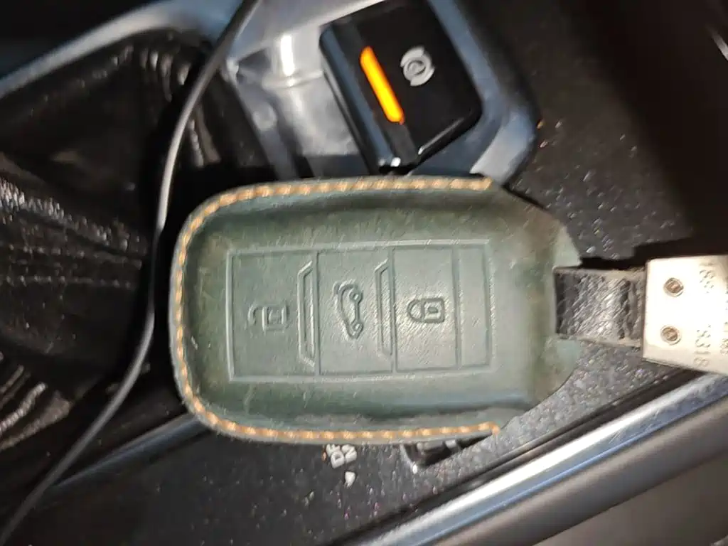 Photo 9 - Changan CS75
