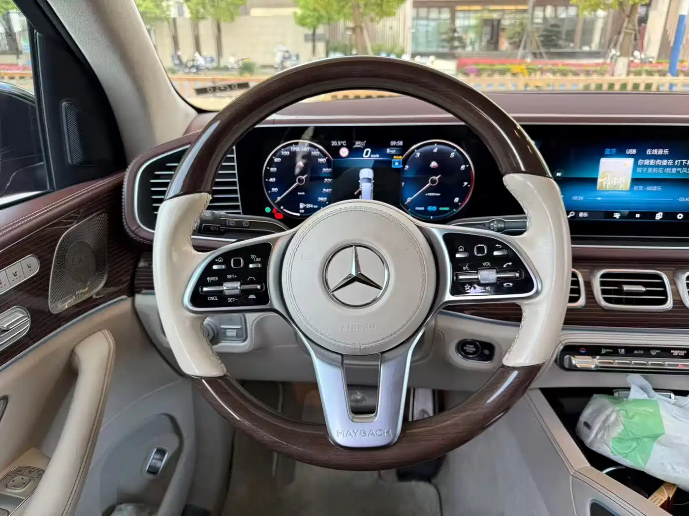 MERCEDES-BENZ MAYBACH GLS