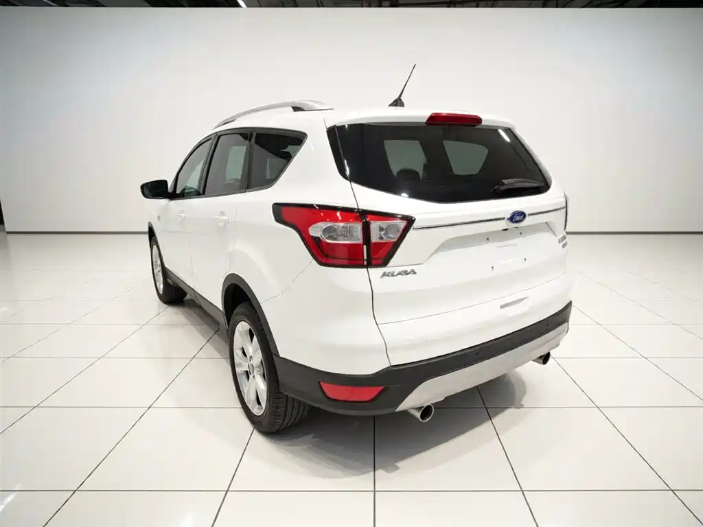 Фото 5 - Ford Kuga