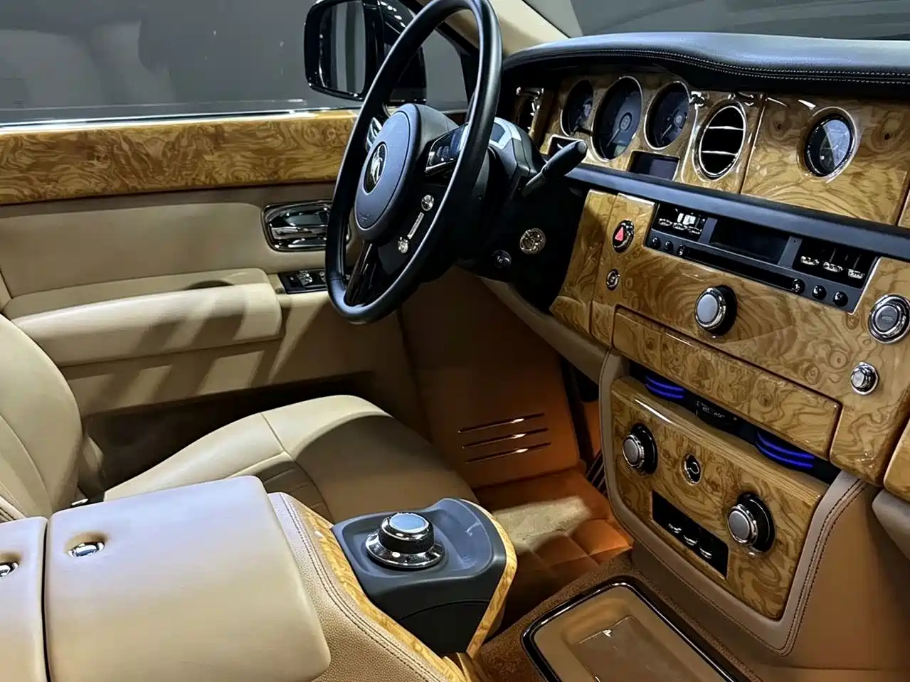 Фото 9 - Rolls-Royce Phantom