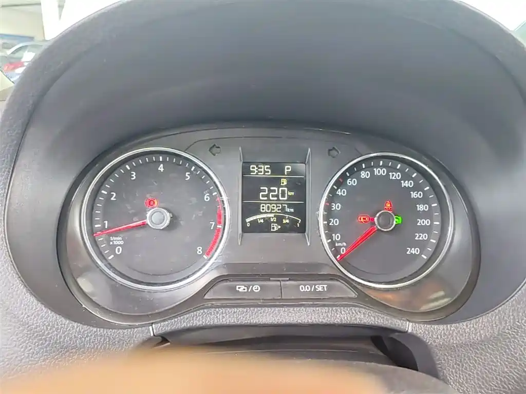 Volkswagen Polo 2018 1.5L Auto Comfort фото 12