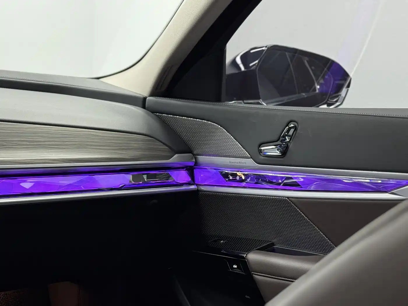 BMW i7 2023 eDrive50L Leading M Sport Package фото 14