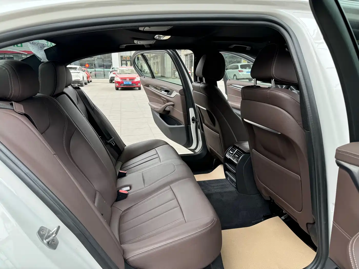 BMW 5 Series 2020 525Li M Sport Package фото 19