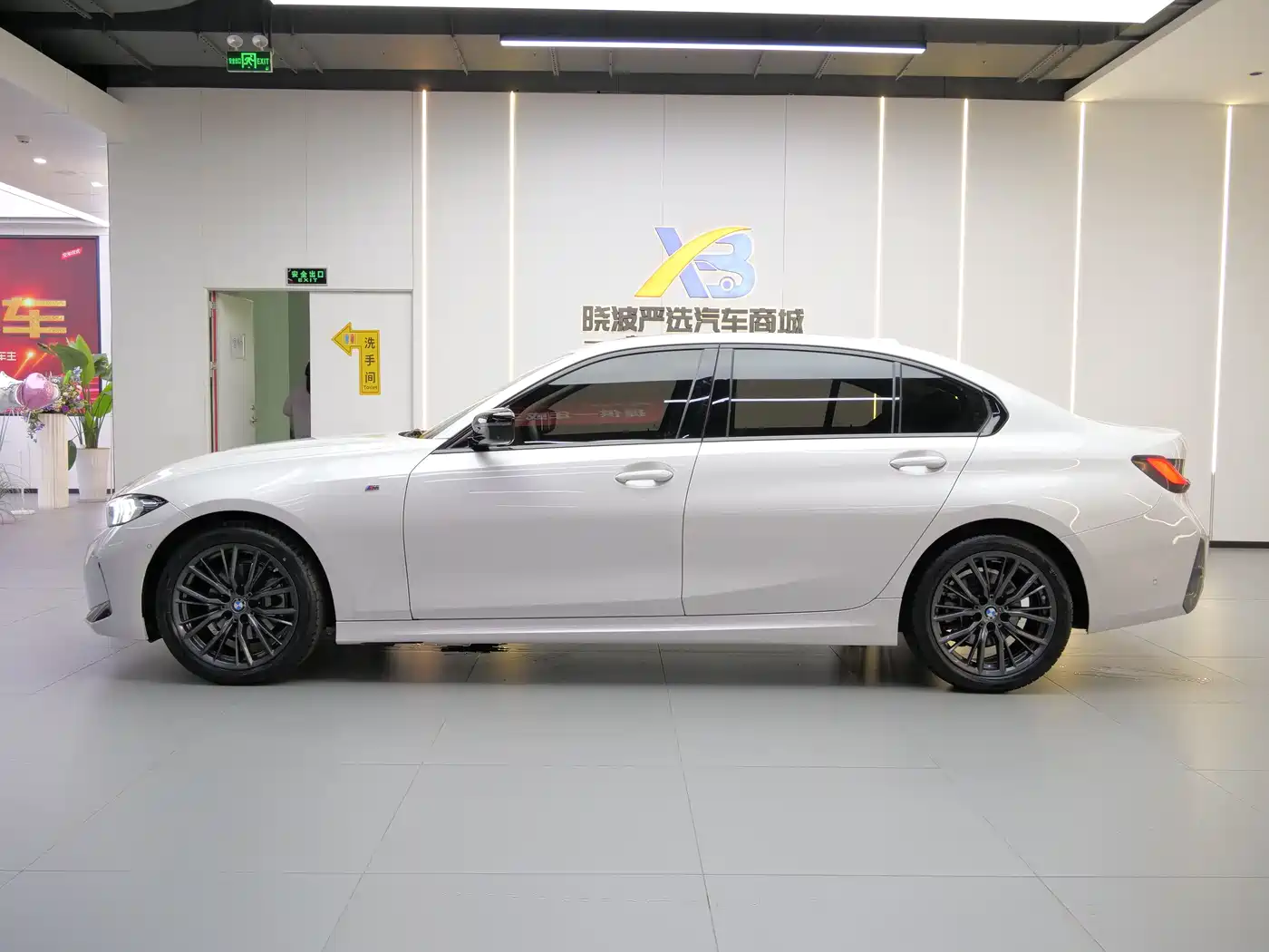 BMW 3 Series 2024 325Li M Sport Shadowline Package фото 8