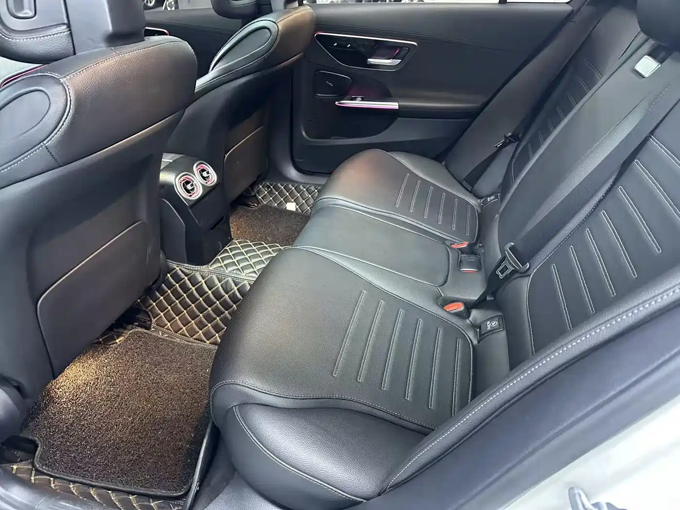 Mercedes-Benz C-Class 2023 C 260 L Sport фото 7