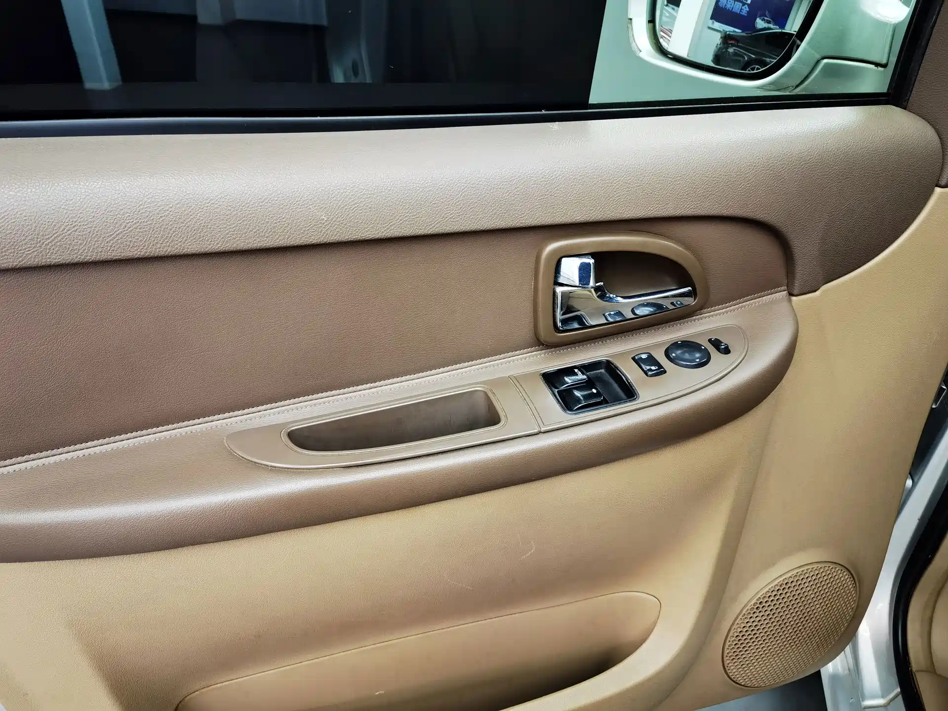 Фото 8 - Buick GL8