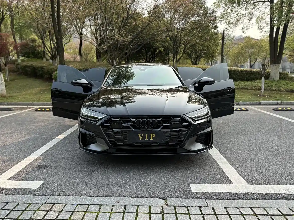 Audi A7L 2024 45 TFSI quattro S-line Black Warrior Edition фото 14