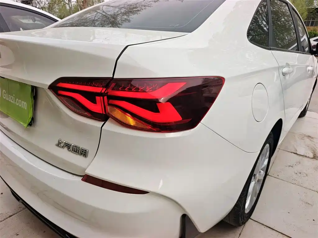 Chevrolet Monza 2023 1.5L DCT Enjoyment Edition фото 8