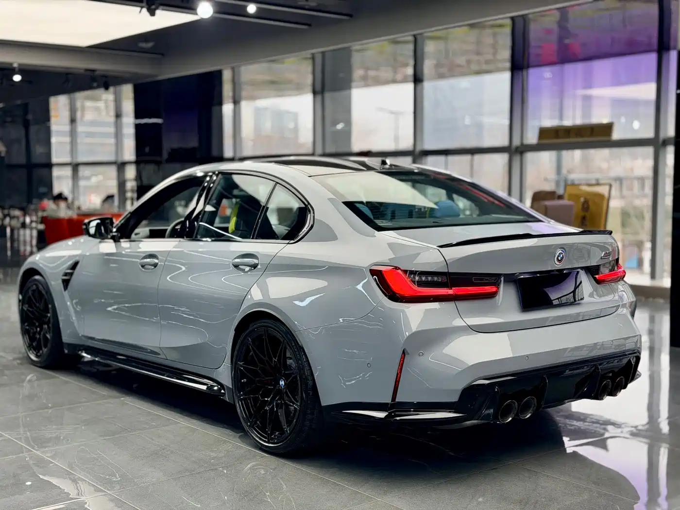 BMW M3 2024 M3 Sedan M xDrive Competition фото 5