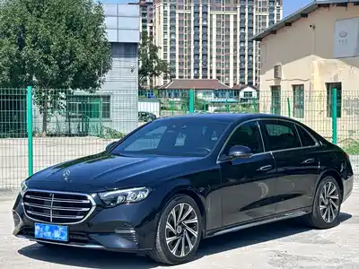 Mercedes-Benz E