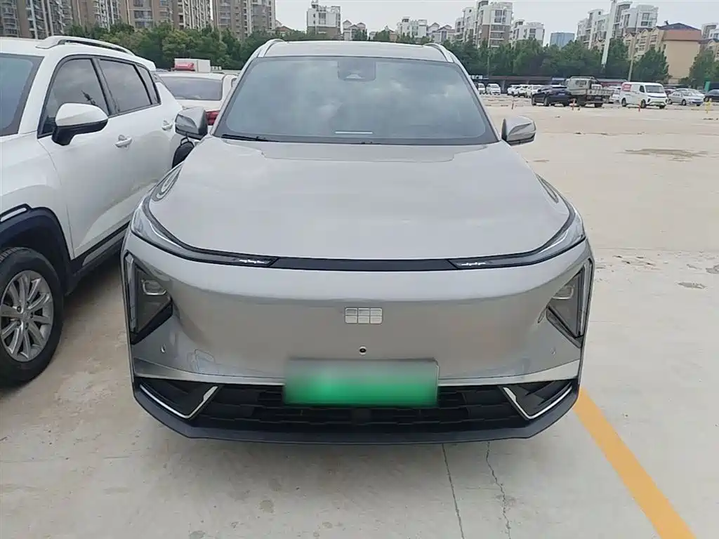 Geely Galaxy Galaxy L7 2025 EM-i 115km Explorer+ Edition фото 3