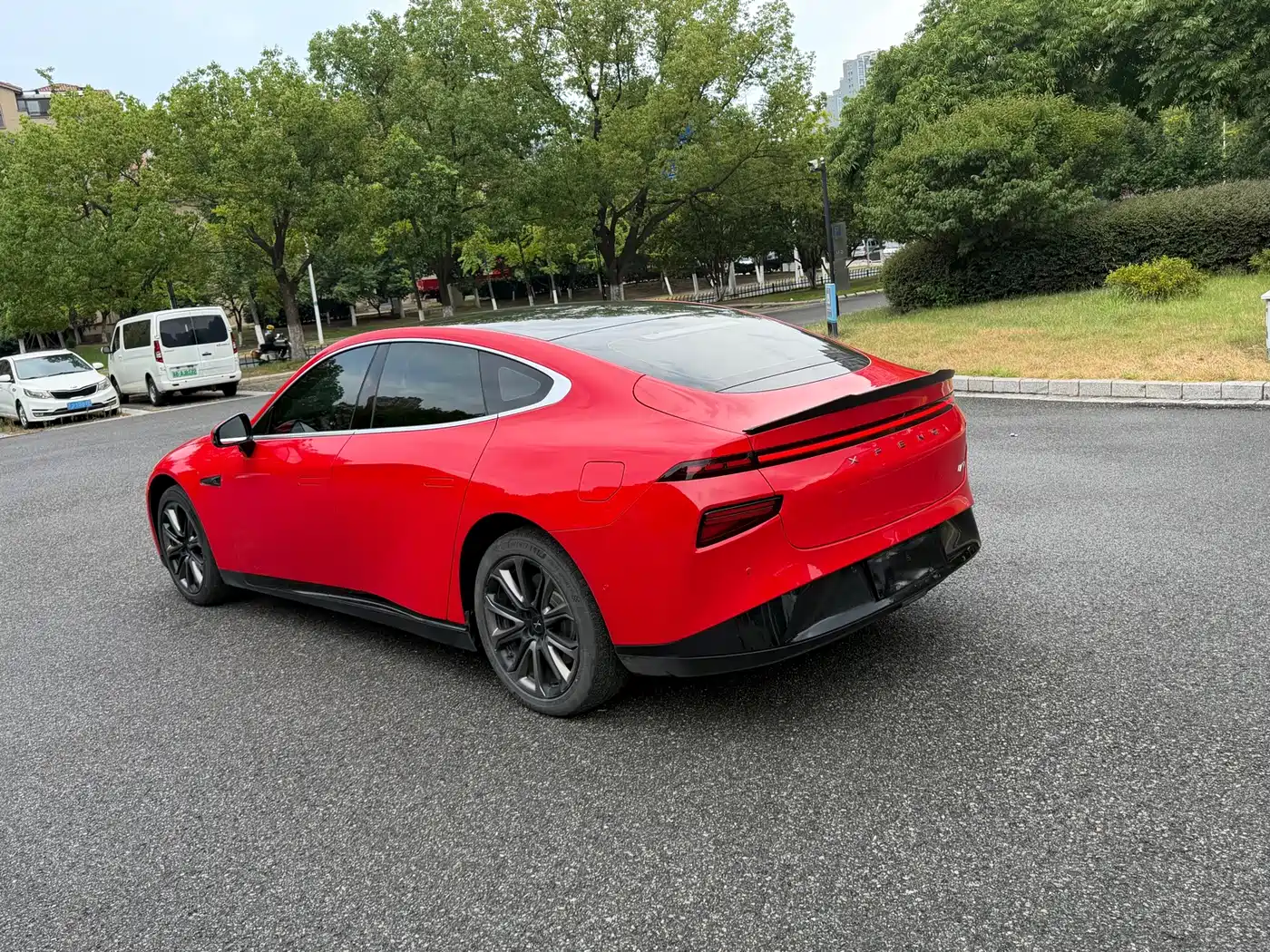 Фото 4 - XPeng P7
