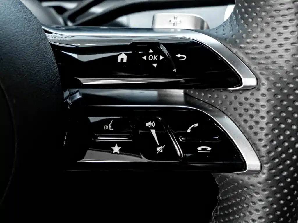 Photo 18 - Mercedes-Benz C-Class