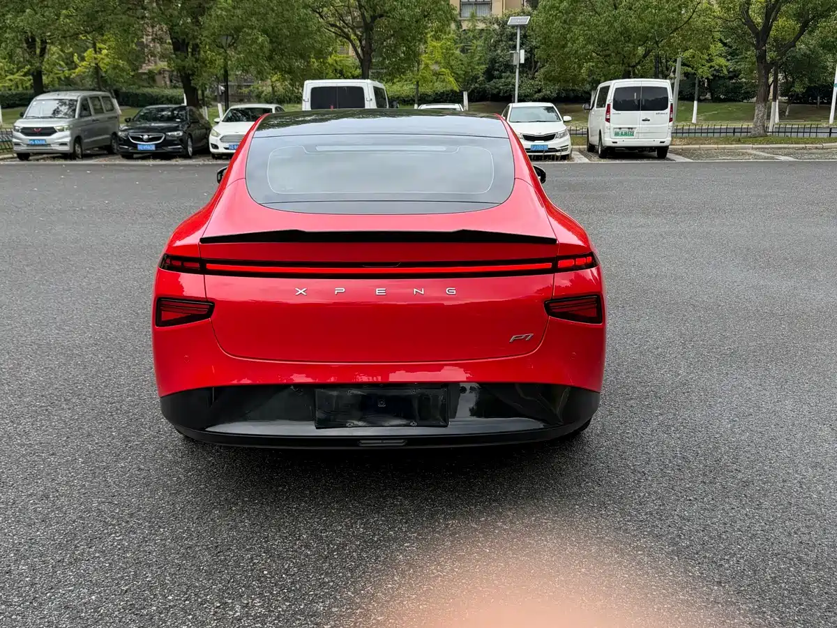 Фото 5 - XPeng P7