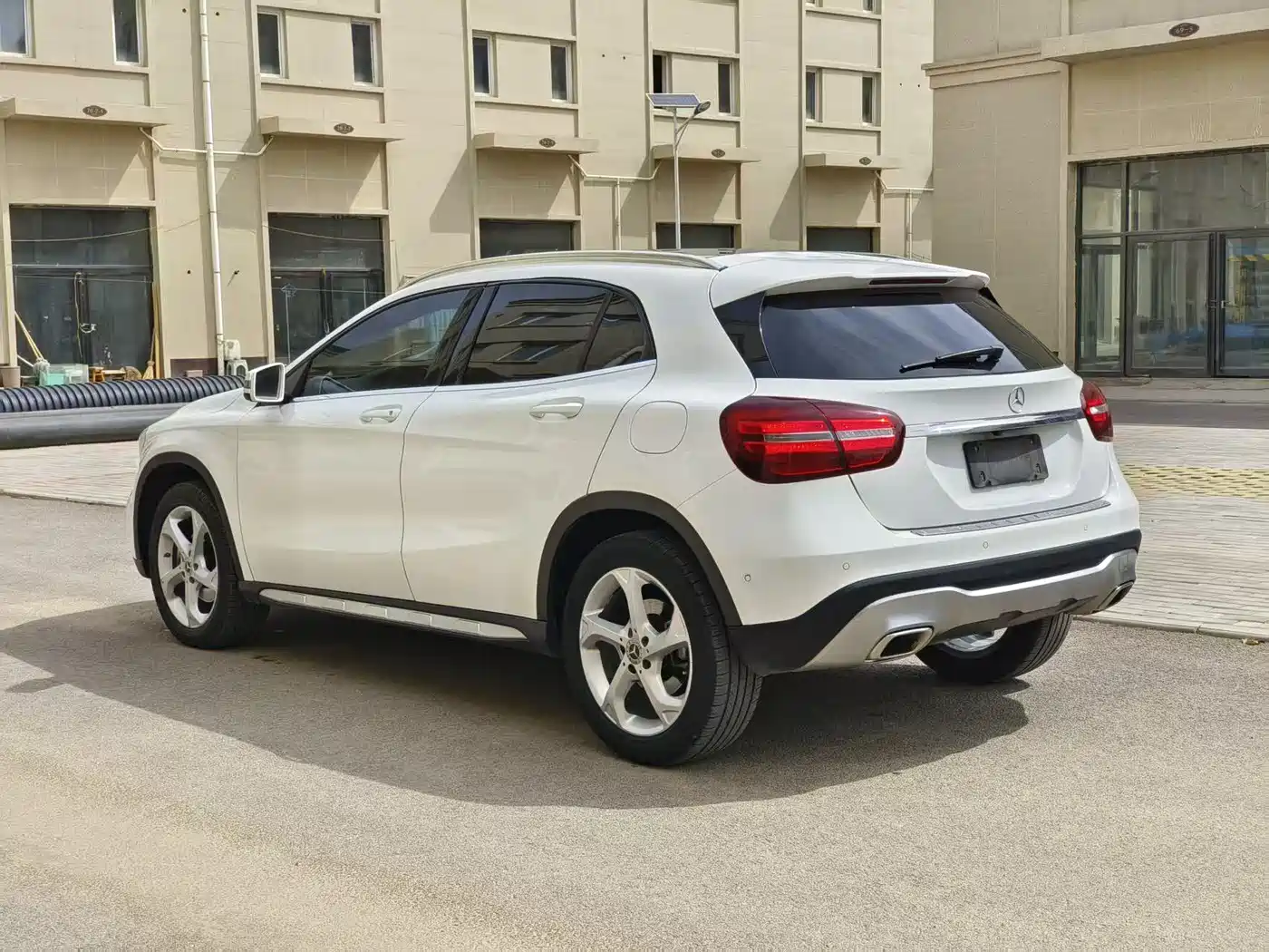 Mercedes-Benz GLA 2018 GLA 200 Dynamic фото 9