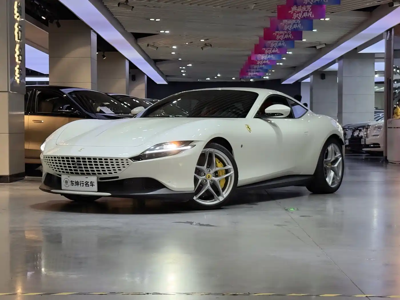 Ferrari Roma 2023 2020 3.9T V8