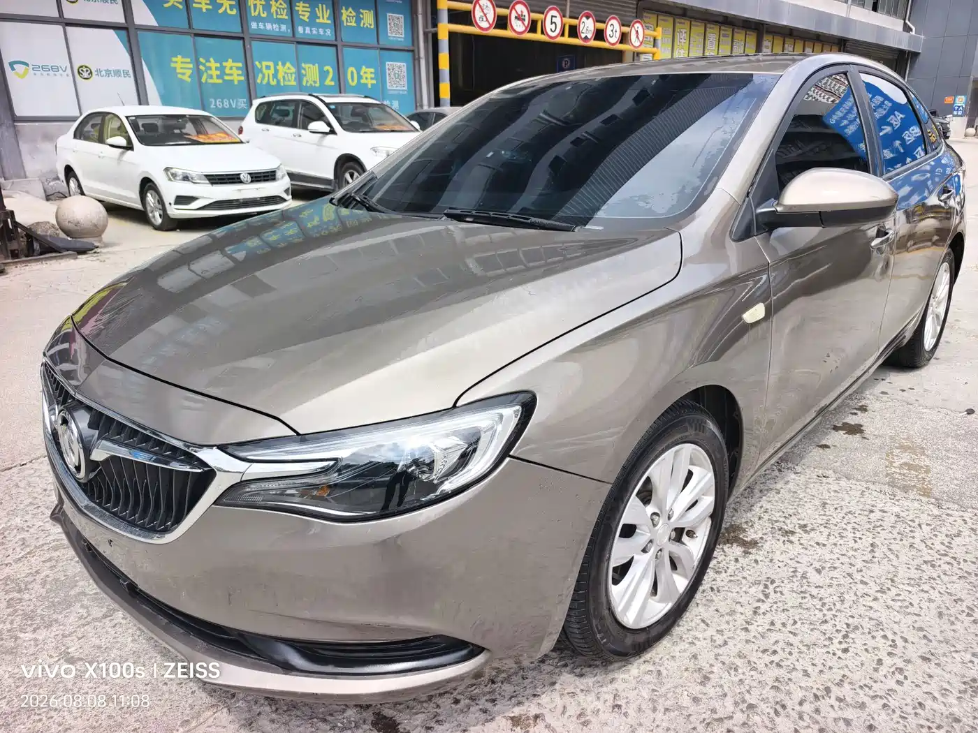 Фото 2 - Buick Excelle