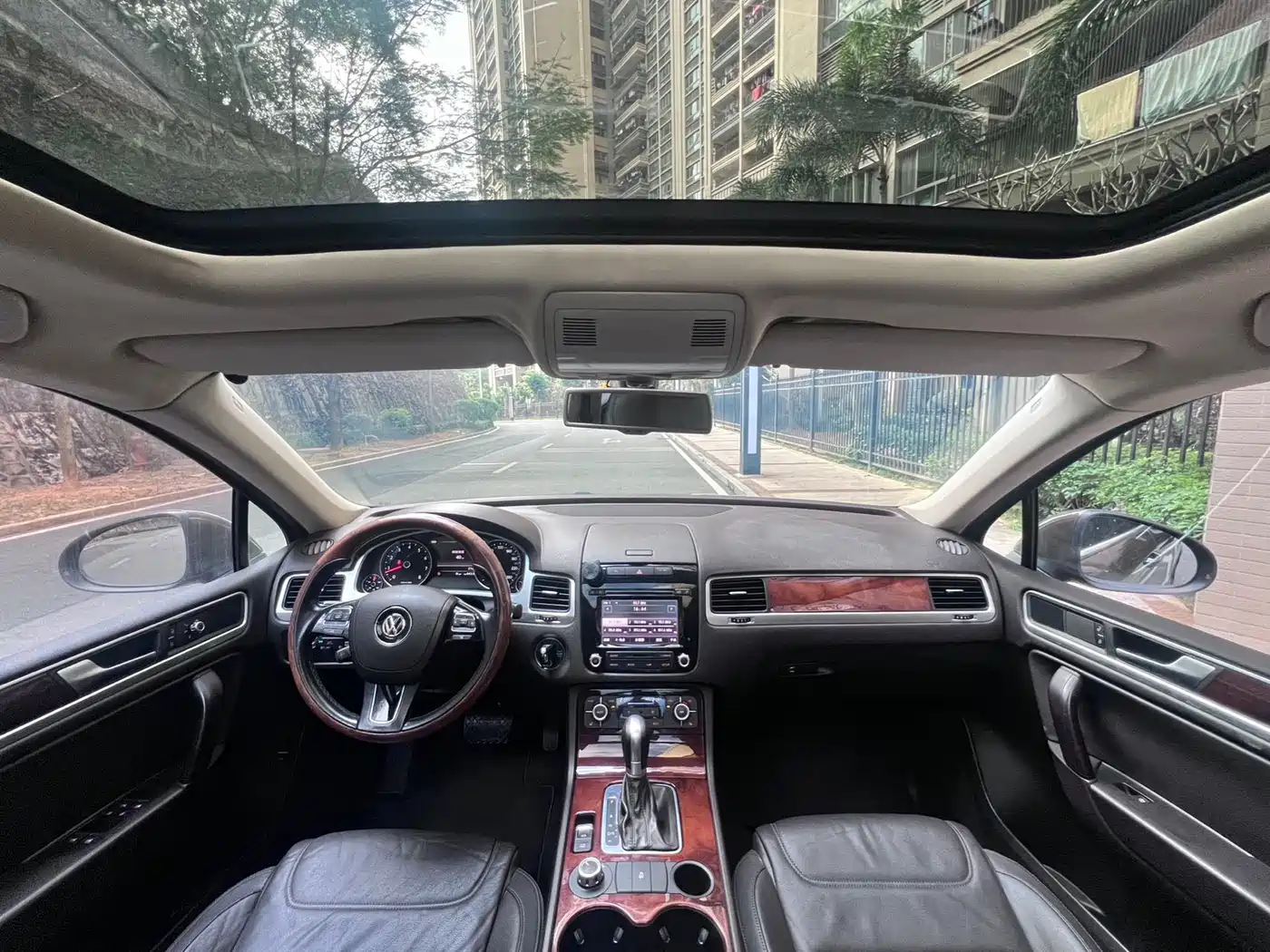 Volkswagen Touareg 2011 3.0TSI Standard фото 9