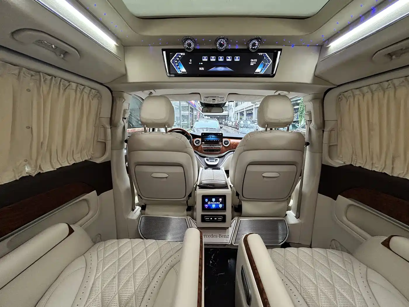 Mercedes-Benz V-Class 2021 V 260 L Long Wheelbase Luxury Edition фото 16