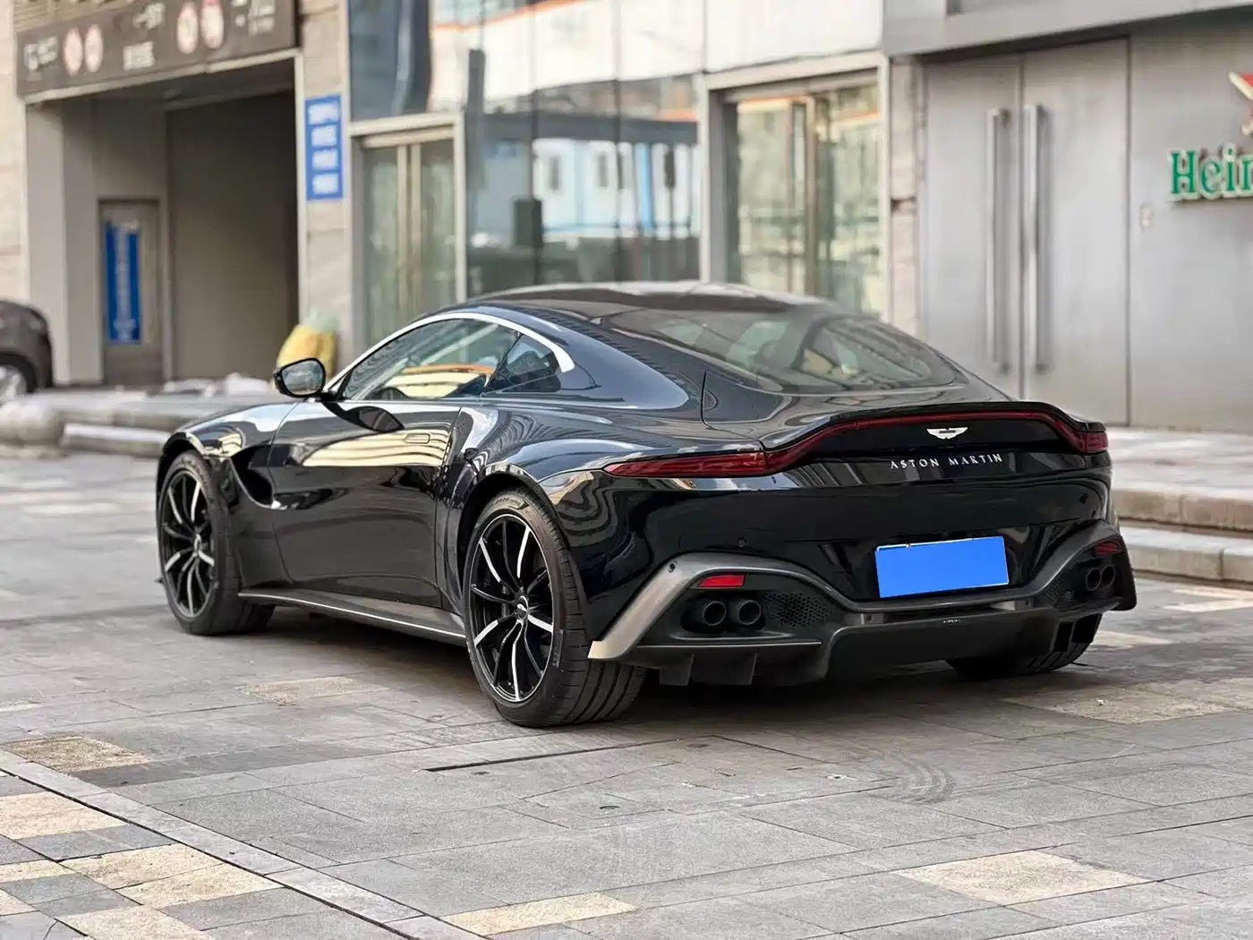 Aston Martin V8 Vantage 2024 2022 4.0T V8 Coupe