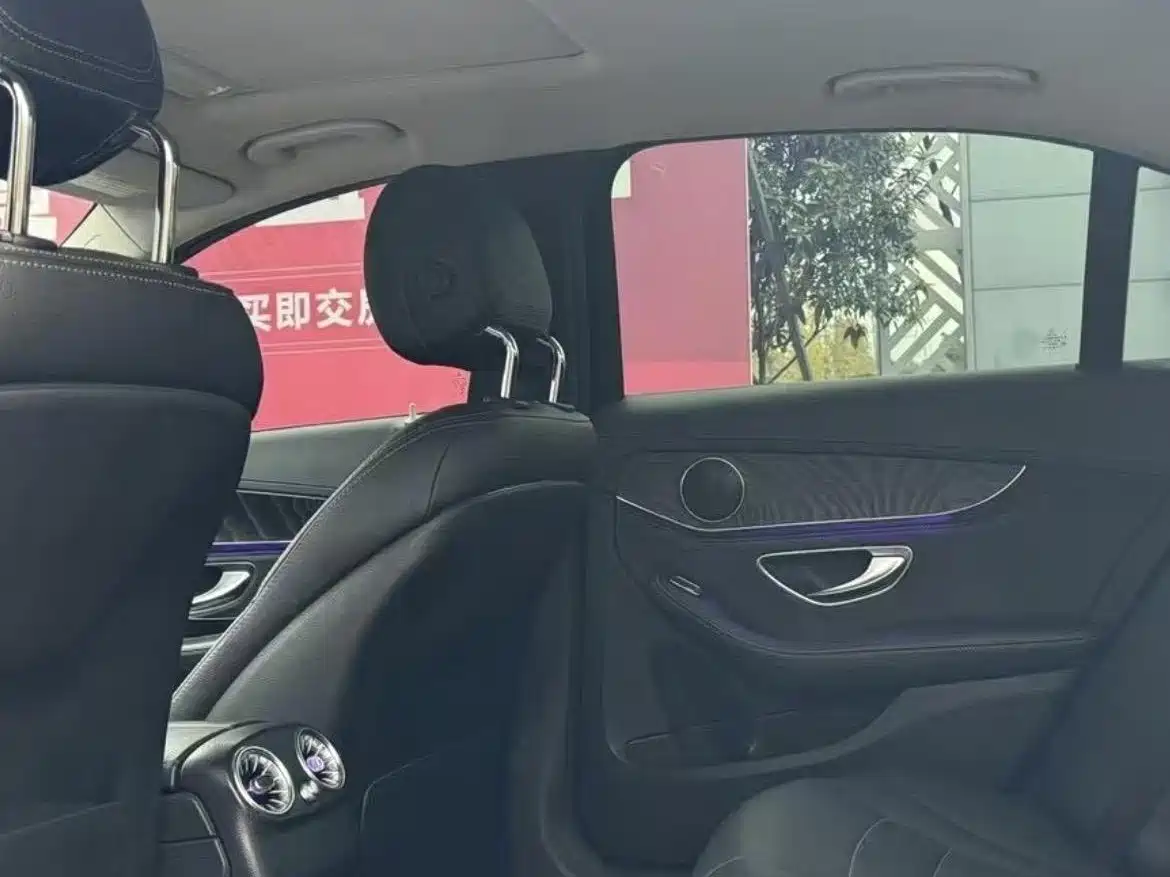 Mercedes-Benz C-Class 2015 C 180 L фото 4