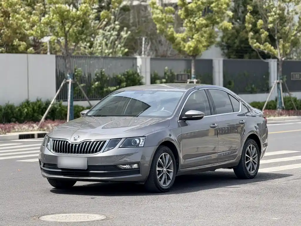 Škoda Octavia 2021 1.5L Automatic Comfort