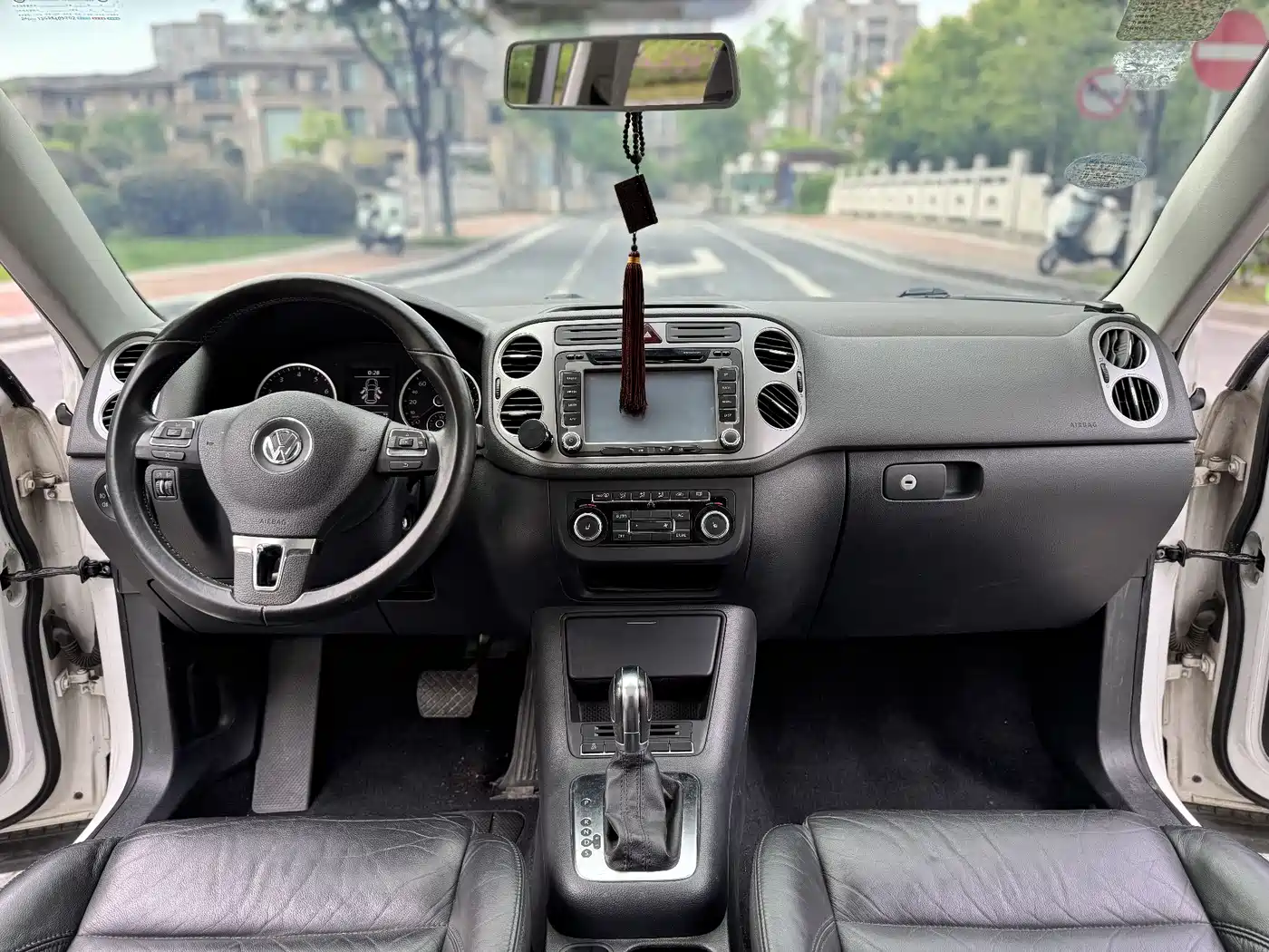 Volkswagen Tiguan 2012 1.8TSI Automatic 2WD Trend Edition фото 14