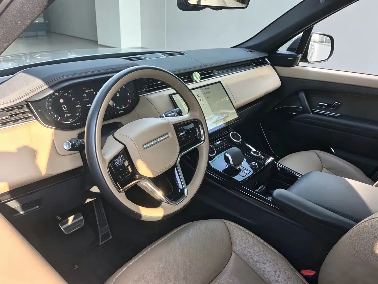 Фото 2 - Land Rover Range Rover Sport