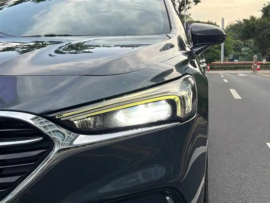 Buick LaCrosse 2021 652T Luxury Edition фото 26