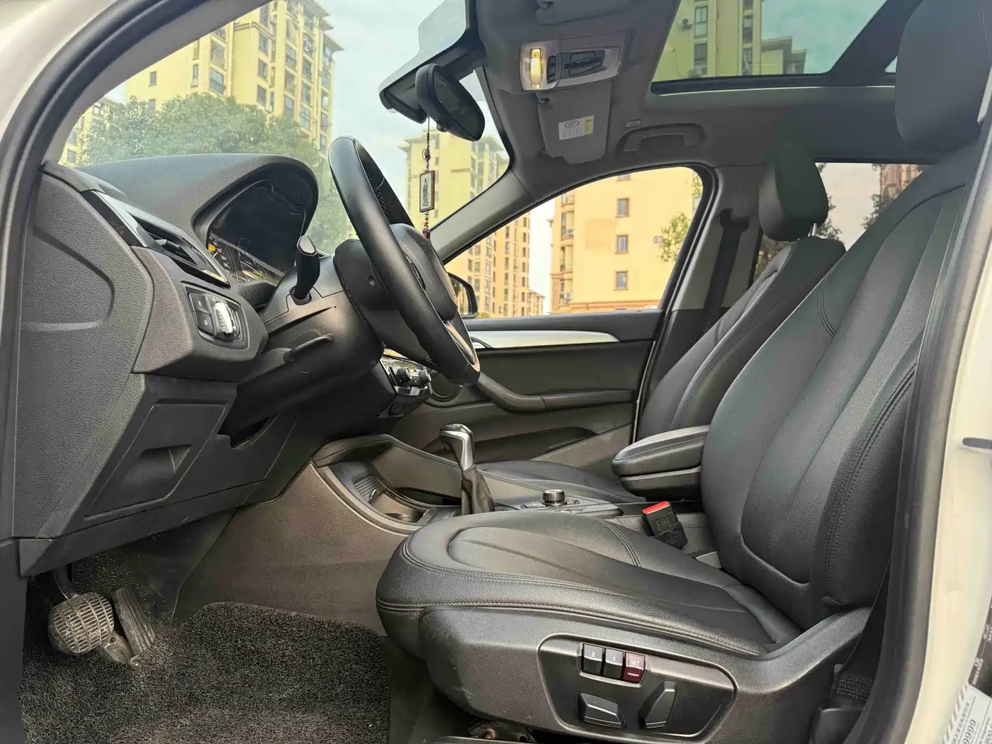 BMW X1 2018 sDrive18Li Fashion Model фото 5