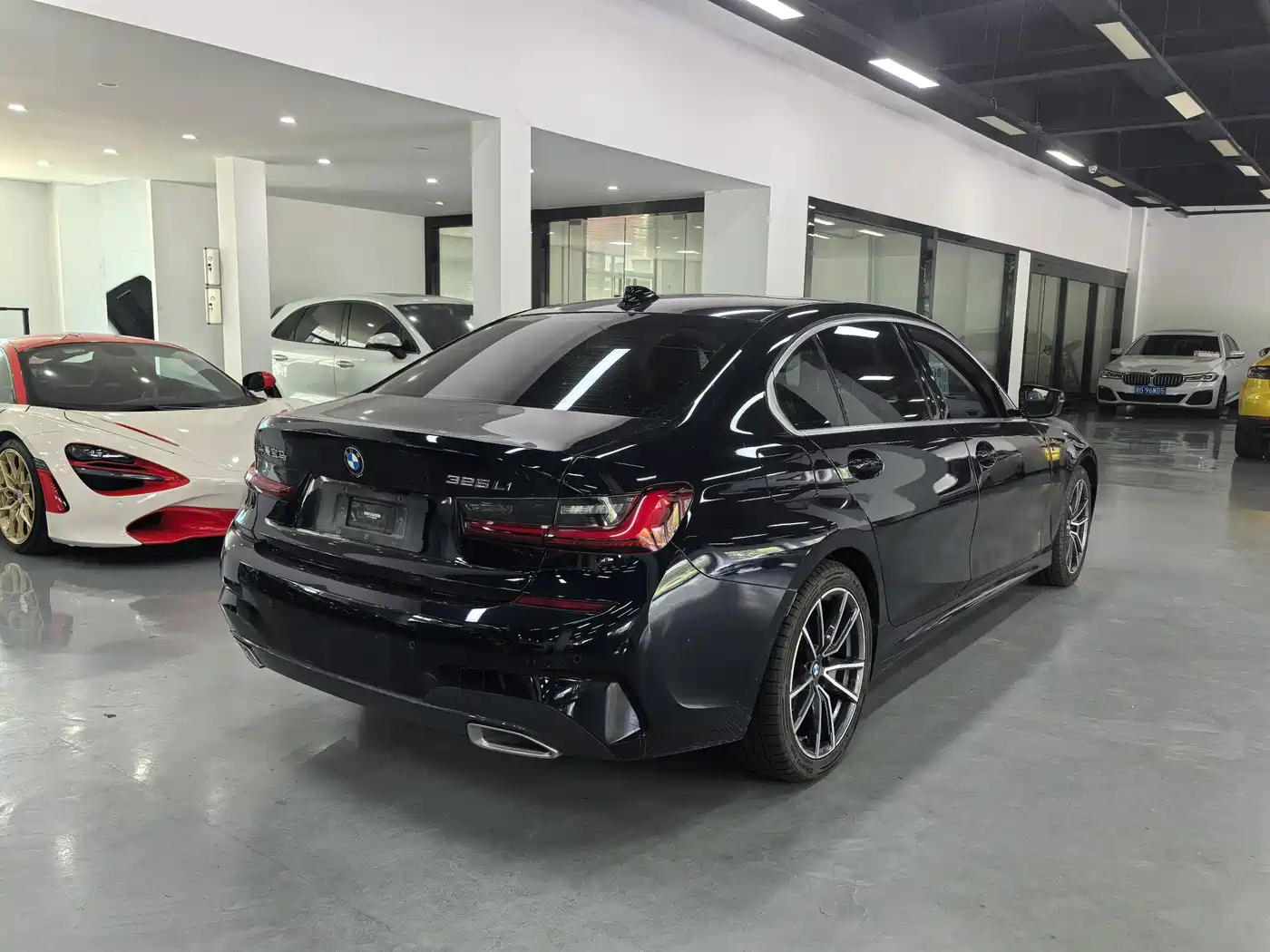 Фото 5 - BMW 3 Series