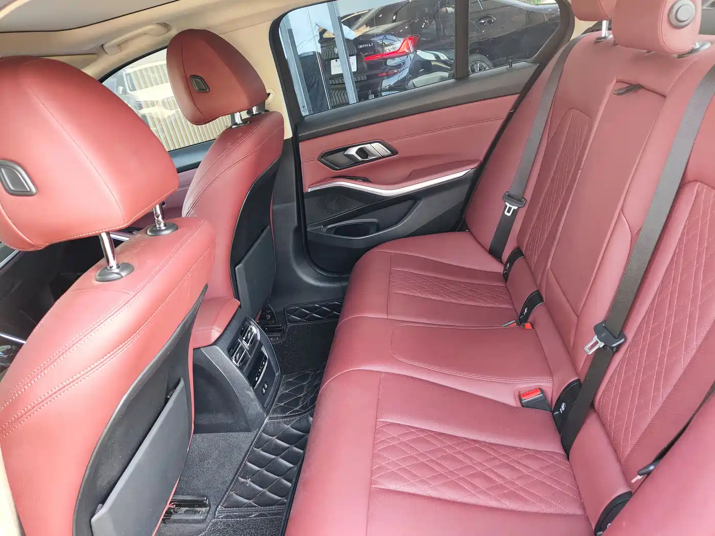 BMW 3 Series 2022 325i M Sport Package фото 12