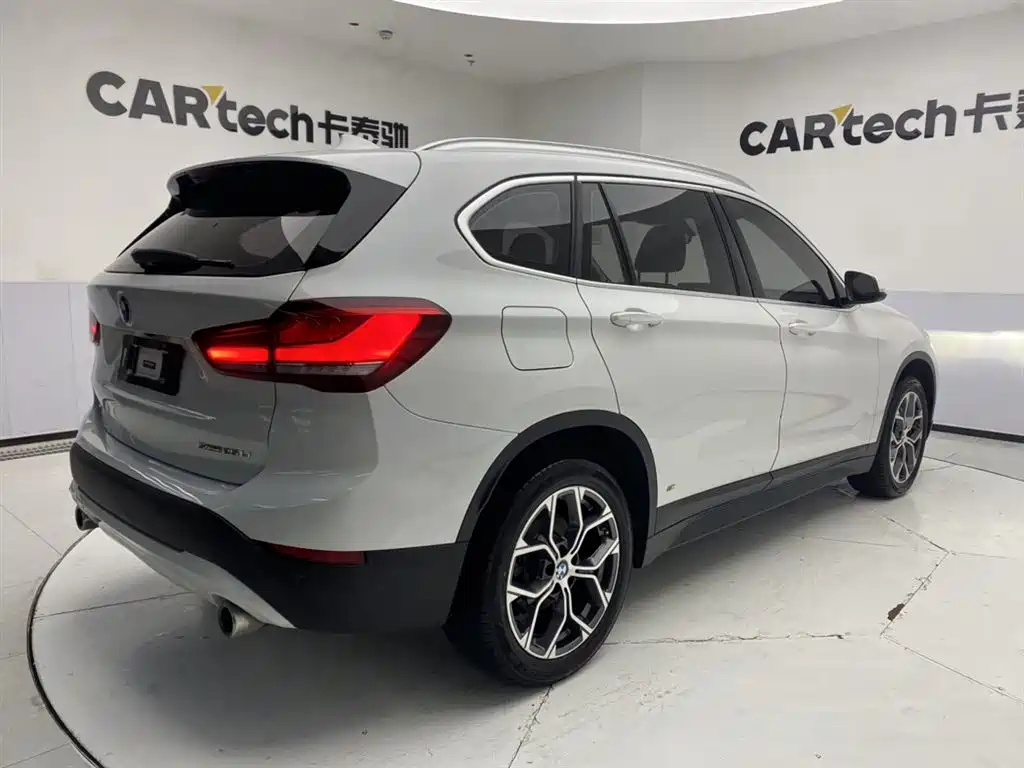 BMW X1 2020 sDrive25Li Leading Model фото 5