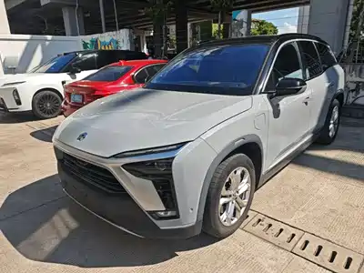 NIO ES8