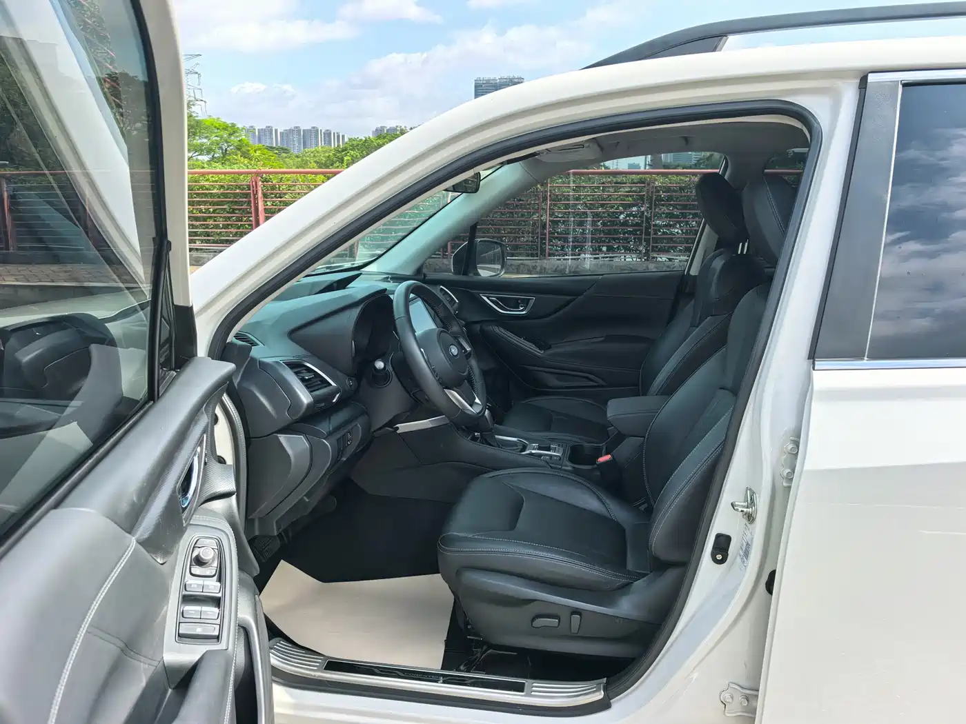 Subaru Forester 2021 2.0i Luxury Edition with EyeSight фото 5