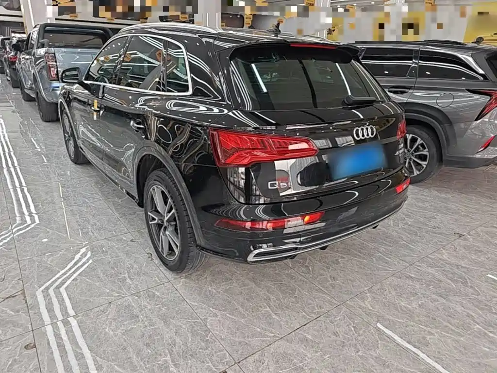 Audi Q5L 2019 2018 45 TFSI Exclusive Fashion China VI