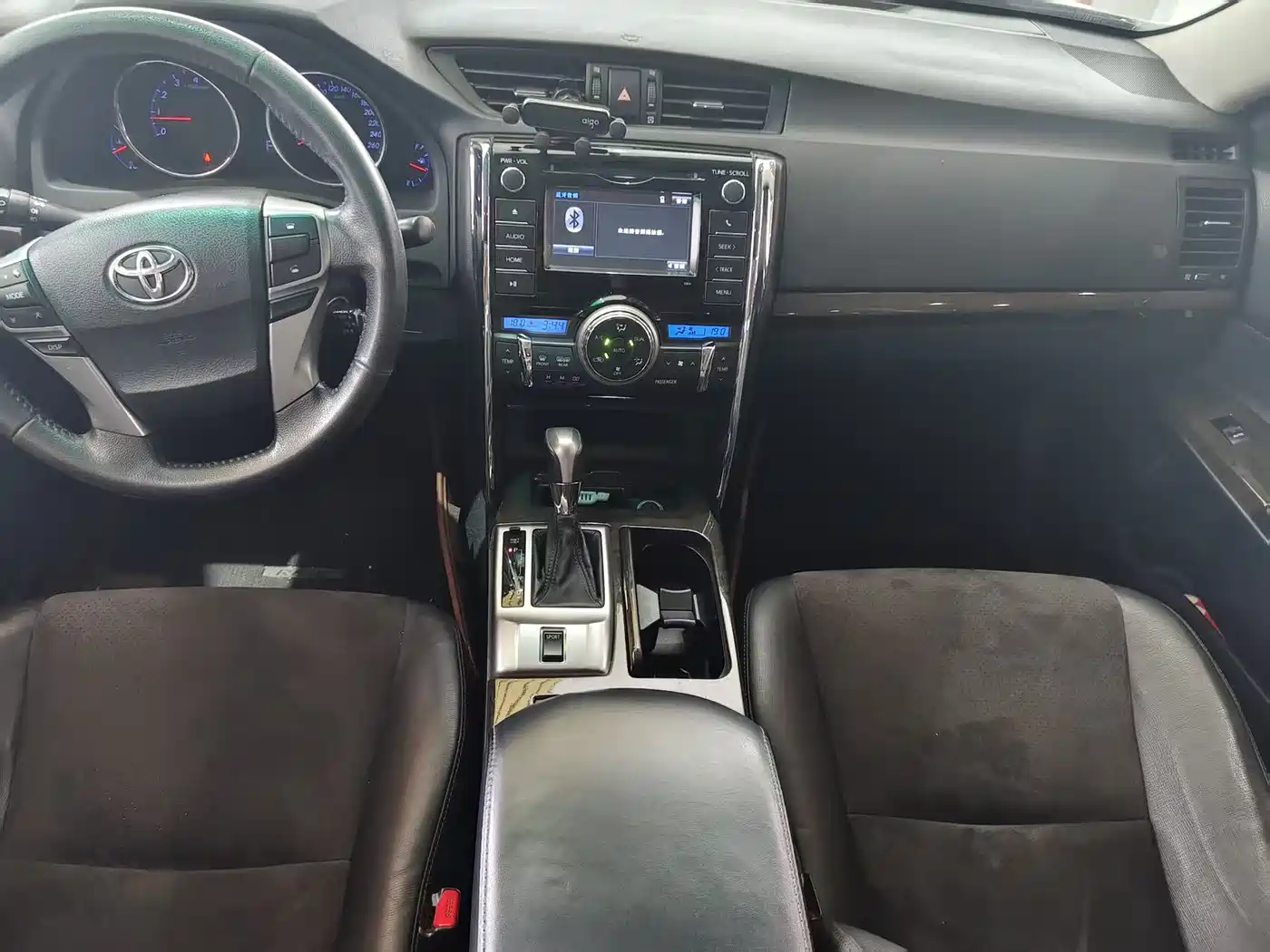 Toyota Reiz 2013 2.5V Premium Edition фото 7