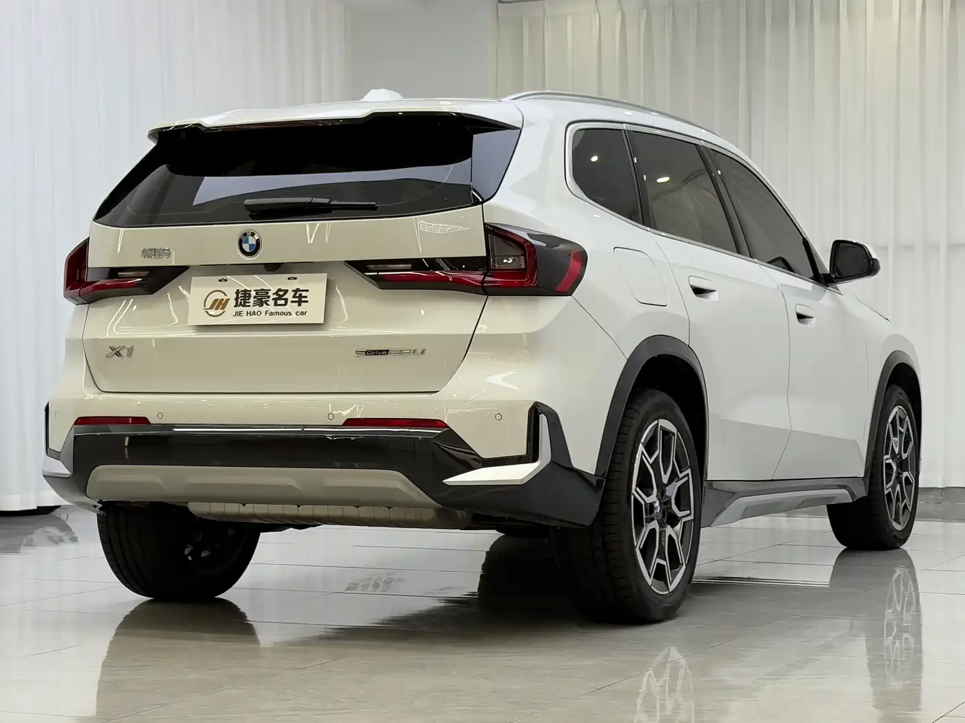 BMW X1 2025 sDrive25Li X Design Package фото 11